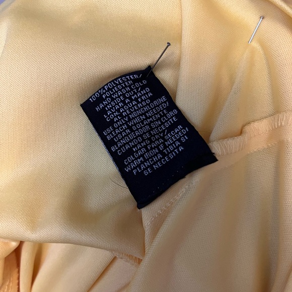 💛HOST PICK💛 SENSATIONAL SOFT YELLOW LAYERED SPAGHETTI STRAPS LONG FORMAL DRESS - Picture 10 of 10